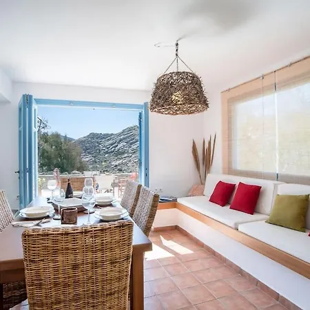 Kolimpithres Beach House * Naousa (Paros)