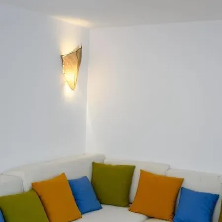 Kolimpithres Beach House