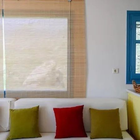 Kolimpithres Beach House Holiday home Naousa (Paros)