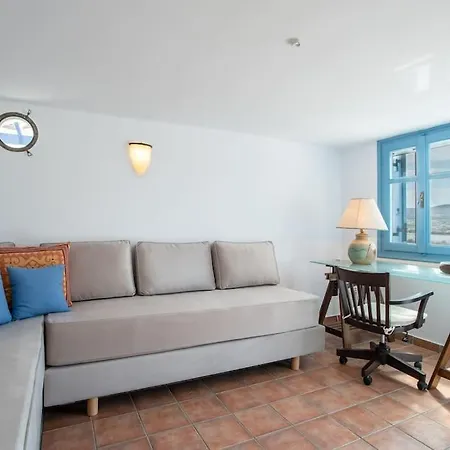 Holiday home Kolimpithres Beach House Naousa (Paros)