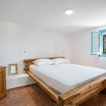 Holiday home Kolimpithres Beach House *