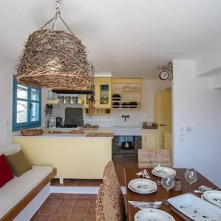 Kolimpithres Beach House * Naousa (Paros)