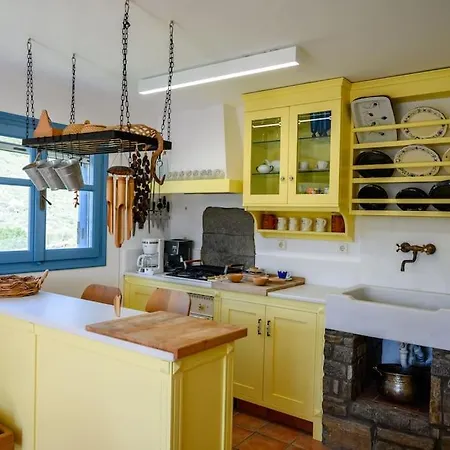 Kolimpithres Beach House